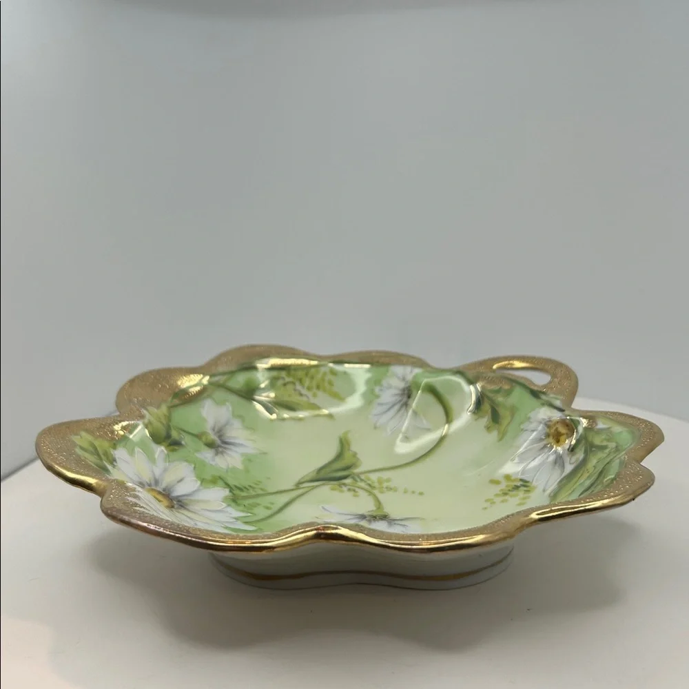 I.E. & C. Co. Hand‎ Painted Daisy Moriage Gold Gilt Scalloped Serving Bowl Vtg